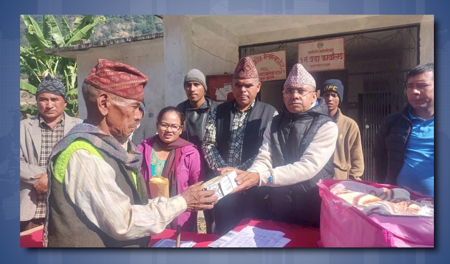 जाजरकोट भूकम्पमा मृत्यु भएकाका परिवारलाई नगद राहत वितरण शुरु