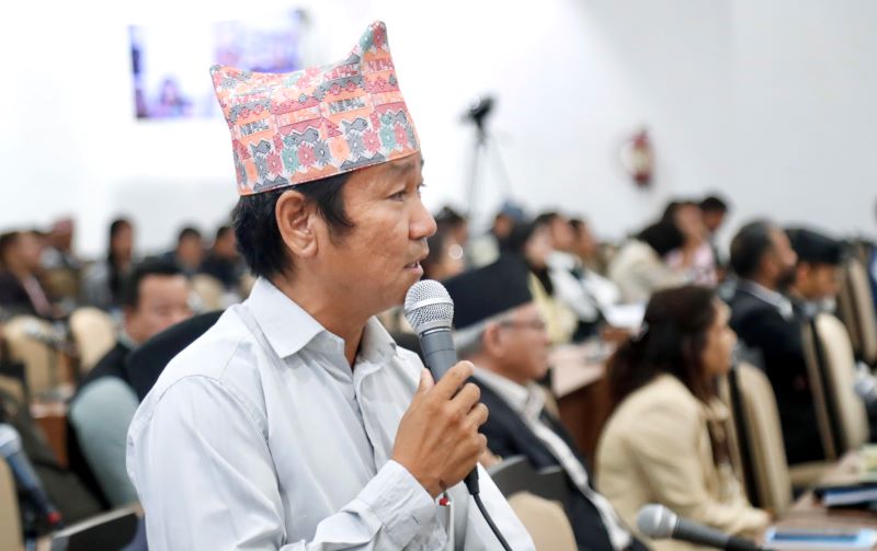रास्वपाका समर्थकको निशानामा हर्क, प्रधानमन्त्रीलाई प्रश्न गर्दा गालीको ओइरो