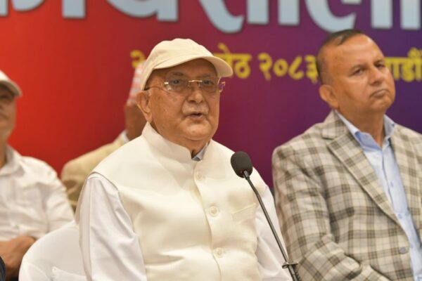 चुनावी हारपछि ओलीको पहिलो कार्यक्रम, राष्ट्रपतिदेखि प्रधानमन्त्रीसम्म खोलेको फायर