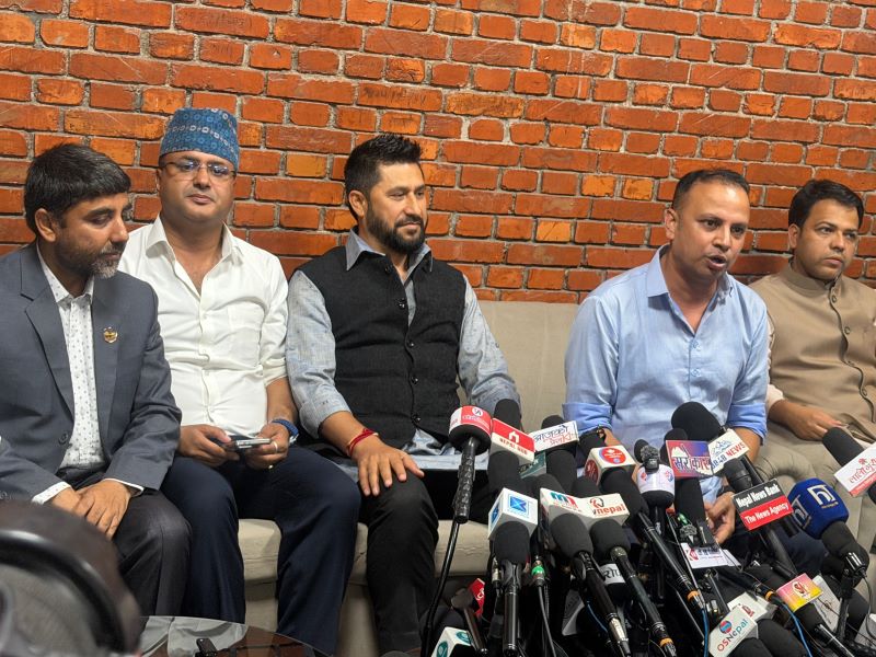 भारतीय प्रधानमन्त्री मोदीलाई नेपाल भ्रमणको निम्तो दिएर फर्किए रवि लामिछाने