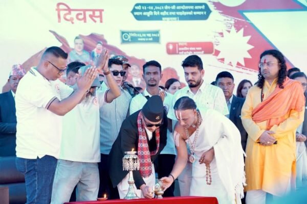 शहीदमाथि भद्दा मजाक : जेनजी सभामा गृहमन्त्रीको धम्की, ठगी र आपराधिक आरोपीलाई सम्मान !